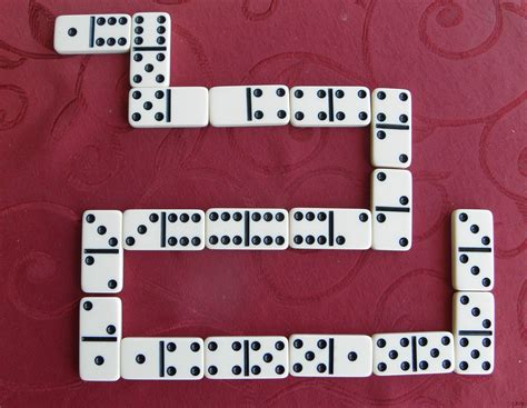 Domino Games .